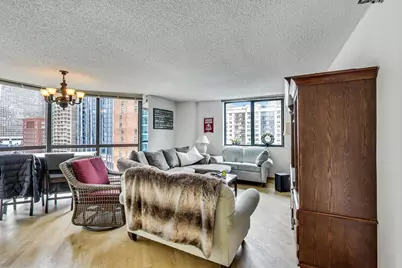 33 W Delaware Place #13A, Chicago, IL 60610 - Photo 6