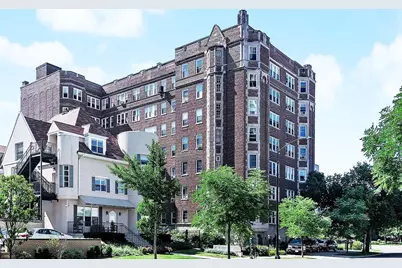 6334 N Sheridan Road #3E, Chicago, IL 60660 - Photo 1