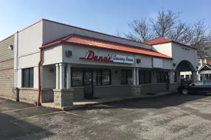 1118 Prairie St, Aurora, IL 60506 - Photo 1