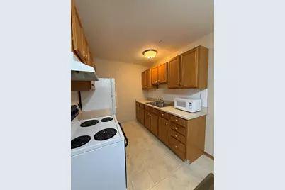 124 N Whistler A-7 Avenue #7, Freeport, IL 61032 - Photo 4