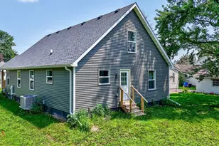 1845 La Salle St, Ottawa, IL 61350 - Photo 6