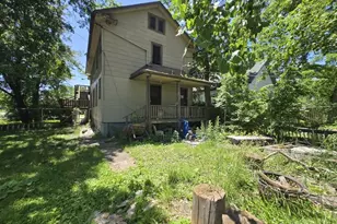 630 Belle Ct, Phoenix, IL 60426 - Photo 12