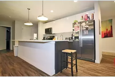 1045 W Cornelia Avenue #101, Chicago, IL 60657 - Photo 4
