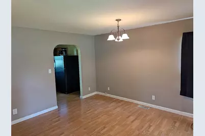 707 E Van Allen Street, Tuscola, IL 61953 - Photo 2