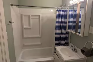 707 E Van Allen St, Tuscola, IL 61953 - Photo 8