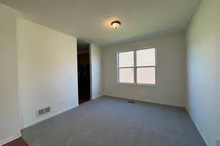 405 Preserve Dr, Genoa, IL 60135 - Photo 6