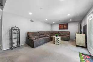 911 N Quince Ln, Mount Prospect, IL 60056 - Photo 8