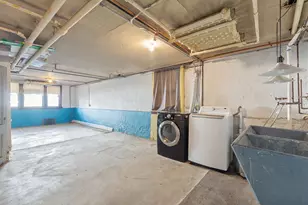 2721 W Prindiville St, Chicago, IL 60647 - Photo 10