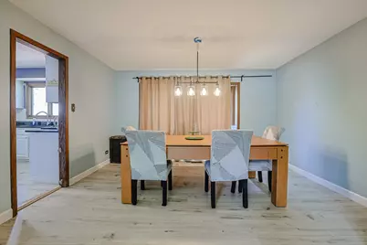 1532 Petersham Lane, Schaumburg, IL 60173 - Photo 4