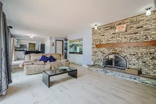 1532 Petersham Ln, Schaumburg, IL 60173 - Photo 12