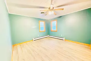 907 Polk St, Streator, IL 61364 - Photo 8