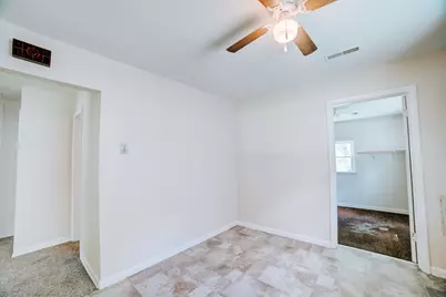 525 E Hickory Street, Watseka, IL 60970 - Photo 12