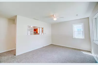 525 E Hickory Street, Watseka, IL 60970 - Photo 6