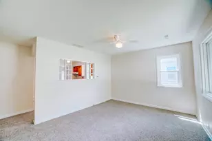 525 E Hickory St, Watseka, IL 60970 - Photo 6