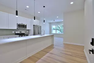 7518 Madison St, Forest Park, IL 60130 - Photo 2