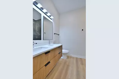 7518 Madison Street #E, Forest Park, IL 60130 - Photo 22