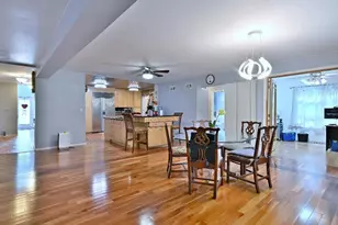 446 S Stratford Ave, Elmhurst, IL 60126 - Photo 12