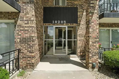 18205 Hart Drive #2B, Homewood, IL 60430 - Photo 4