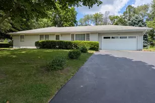 8692 Glacier Dr, Byron, IL 61010 - Photo 1