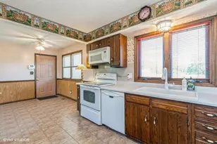 1607 Wheeler Rd, Kirkland, IL 60146 - Photo 12