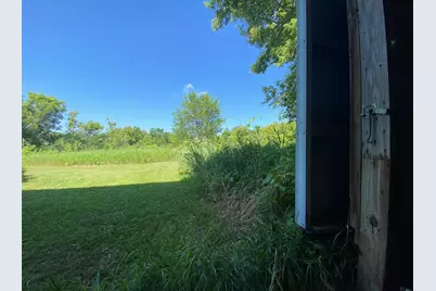 1607 Wheeler Road, Kirkland, IL 60146 - Photo 32