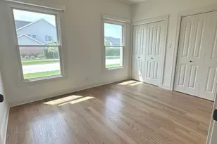 9014 Gloucester Rd, Woodridge, IL 60517 - Photo 22