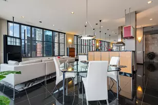 333 W Hubbard St, Chicago, IL 60654 - Photo 4