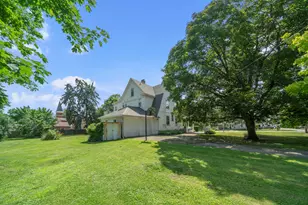 205 S Gage St, Somonauk, IL 60552 - Photo 4