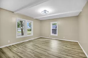 208 E 1790 North Rd, Gilman, IL 60938 - Photo 12