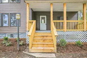 208 E 1790 North Rd, Gilman, IL 60938 - Photo 4