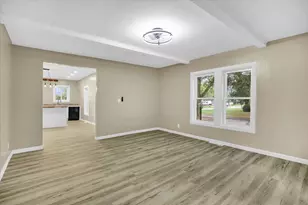 208 E 1790 North Rd, Gilman, IL 60938 - Photo 14