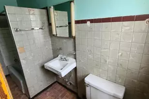 120 E Kensington Ave, Chicago, IL 60628 - Photo 18