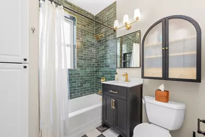 716 W Barry Avenue #3, Chicago, IL 60657 - Photo 10