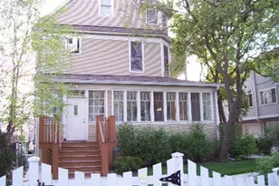 431 S Harvey St, Oak Park, IL 60302 - Photo 1