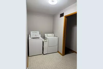 227 S 6th Street, Hennepin, IL 61327 - Photo 16