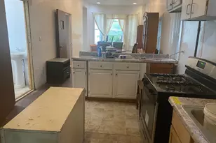 129 E Kensington Ave, Chicago, IL 60628 - Photo 6