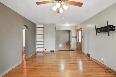 13425 S Avenue M, Chicago, IL 60633 - Photo 12