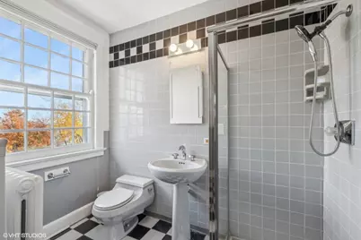 111 Mayflower Road, Lake Forest, IL 60045 - Photo 22