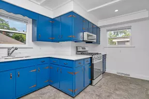 1057 W Park Front St, Joliet, IL 60436 - Photo 14