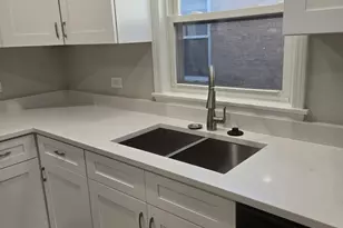 3505 W 77th Pl, Chicago, IL 60652 - Photo 4