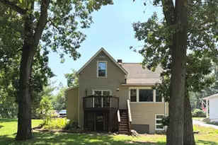 2016 Grove Ln, Cary, IL 60013 - Photo 16