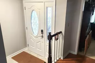 321 Carmelhead Ln, Schaumburg, IL 60193 - Photo 4