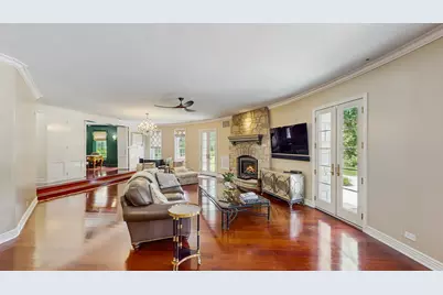 570 Hathaway Circle, Lake Forest, IL 60045 - Photo 6