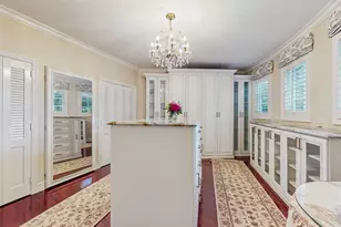 570 Hathaway Cir, Lake Forest, IL 60045 - Photo 20