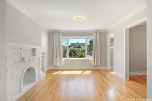 4414 N Monitor Ave, Chicago, IL 60630 - Photo 2