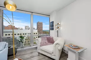 330 W Diversey Pkwy, Chicago, IL 60657 - Photo 4