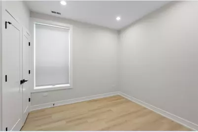 5006 S Prairie Avenue, Chicago, IL 60615 - Photo 12