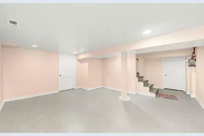 8100 S Houston Avenue, Chicago, IL 60617 - Photo 36