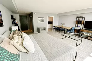 3600 N Lake Shore Dr, Chicago, IL 60613 - Photo 4