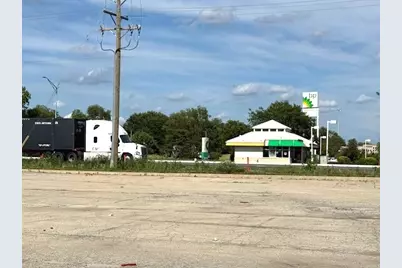 3625 Rock Creek Boulevard, Joliet, IL 60431 - Photo 16